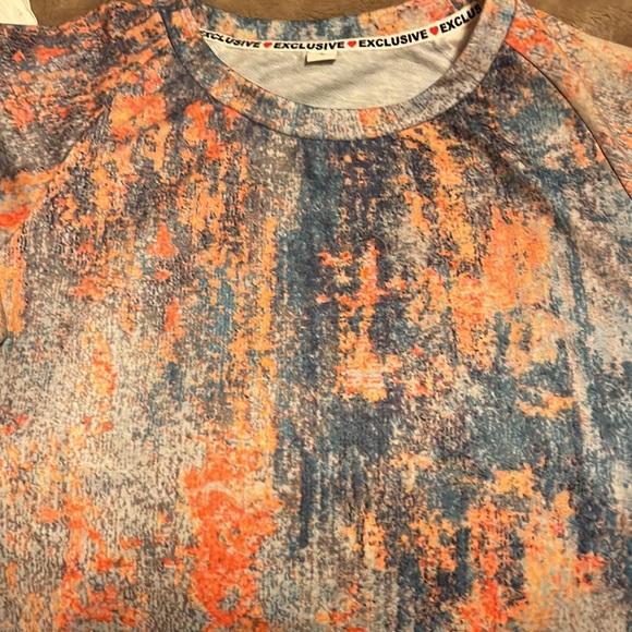 Sz S Multi Color Top - Picture 5 of 6